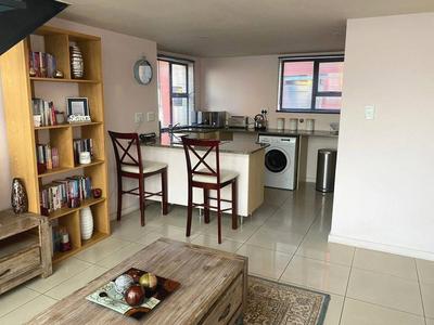 Apartment / Flat For Sale in Rooihuiskraal North, Centurion